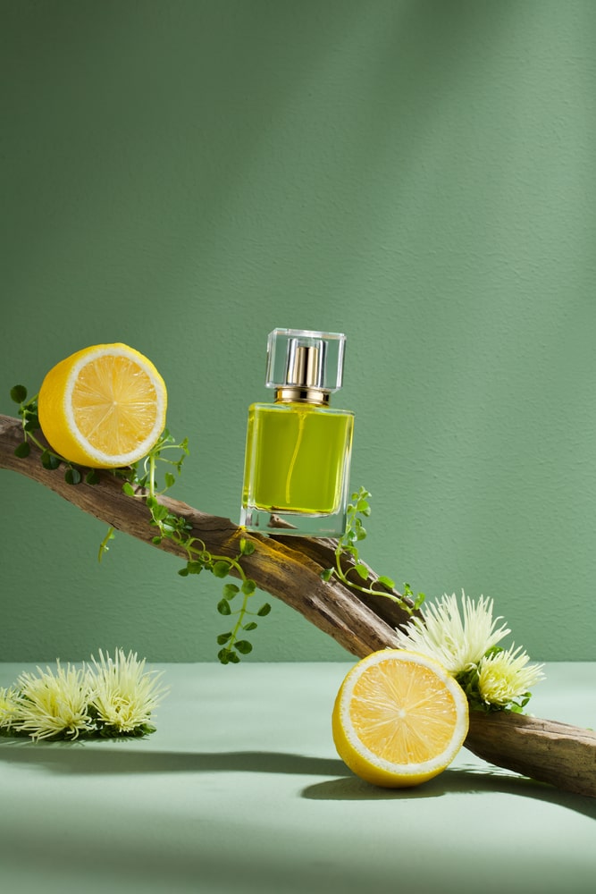 عطر دکانت یا دستریز عطر چیست؟