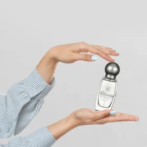 عطر زنانه لاوینیا 100 میل مای با طراحی شیشه شیک